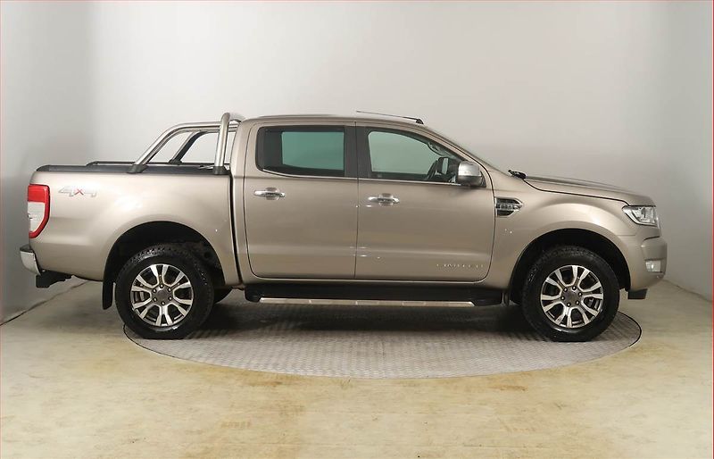 Ford Ranger (2018) 2.2 TDCi - fotka 6 z 19
