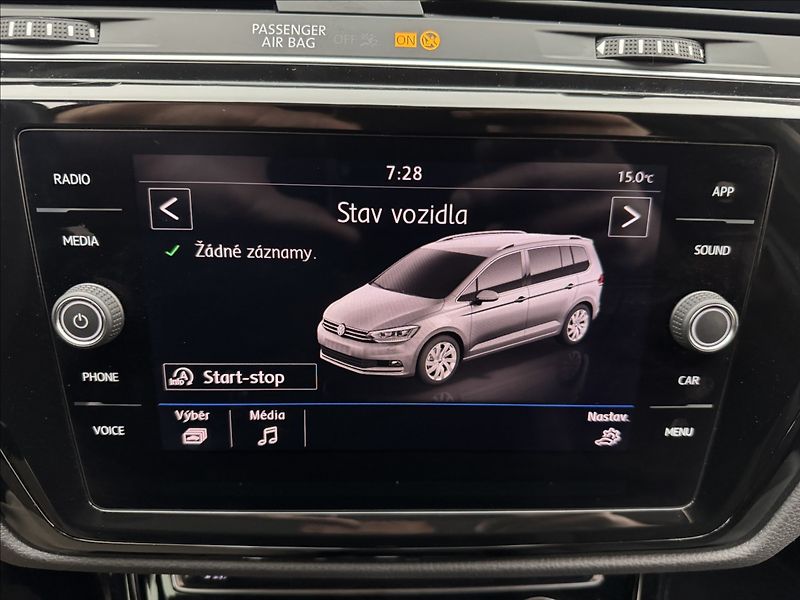 Volkswagen Touran 1,4 DSG KAMERA TAŽNÉ 1.MAJ ČR - fotka 17 z 38