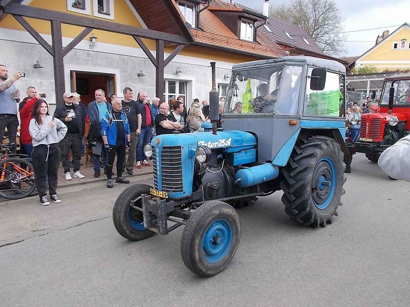 Ze srazu historických traktorů Zetor v Nahorubech.