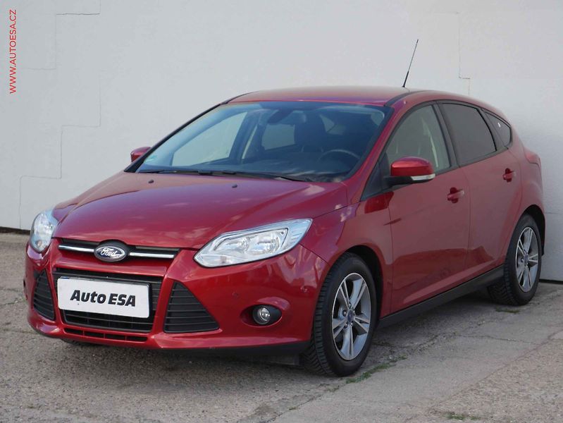 Ford Focus (2013) 1.0 EB, AC, park.asist - fotka 3 z 17