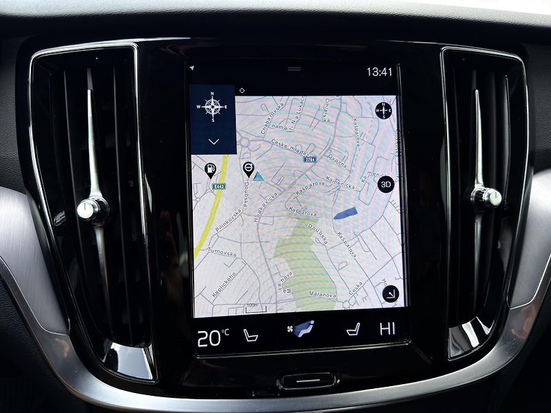 Volvo V60 CrossCountry D4 AWD // 4x4 - fotka 25 z 43