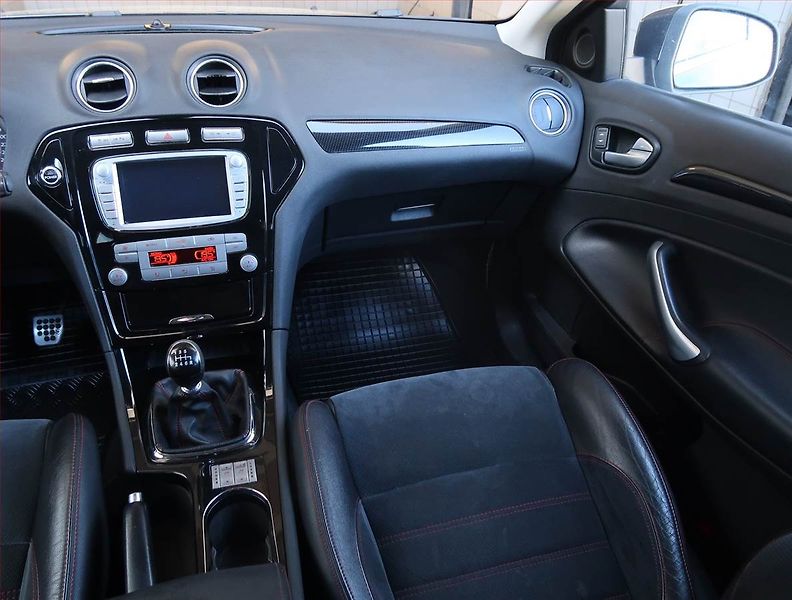 Ford Mondeo (2008) 2.2 TDCI, po STK, rezervace - fotka 8 z 15