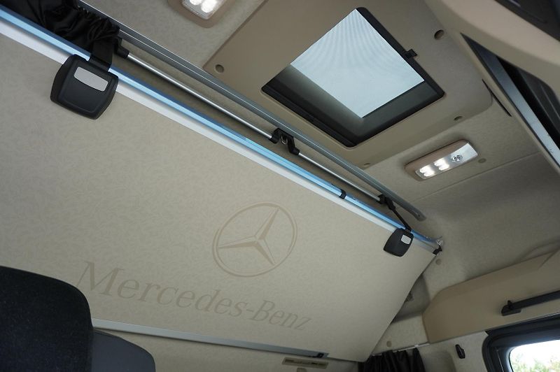 Mercedes-Benz Actros (2022) 2545 MP5 / 90 tho. km / crane - fotka 22 z 24