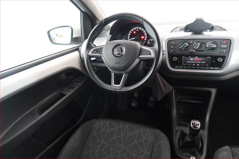 Škoda Citigo (2019) 1.0 MPI, Park. senzory - fotka 7 z 17