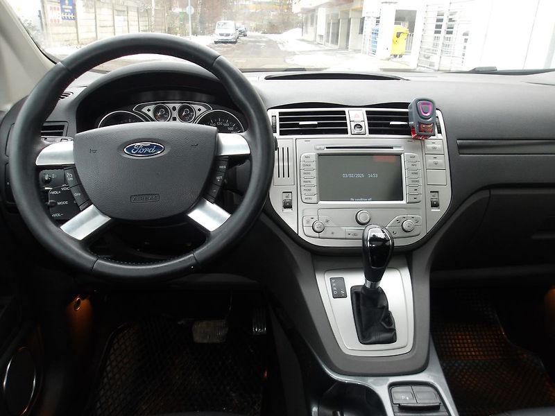 Ford Kuga 2,0TDCi TITANIUM Aut. 4x4! - fotka 8 z 32