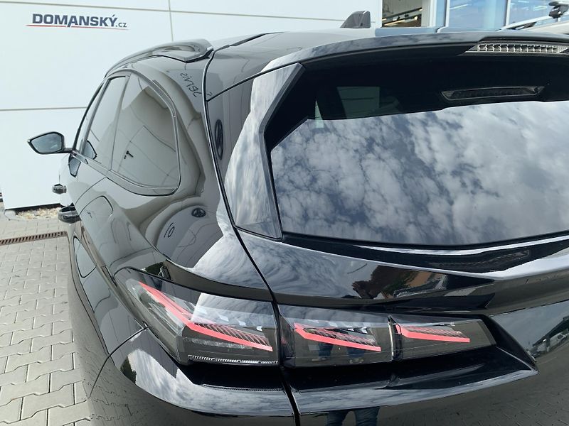 Peugeot 308 SW GT 1.6 PHEV 133kW AT8 - fotka 34 z 37