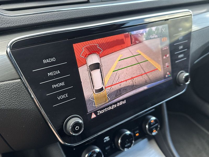 Škoda Superb (2023) Combi 2.0 TDI DSG Style - fotka 13 z 34