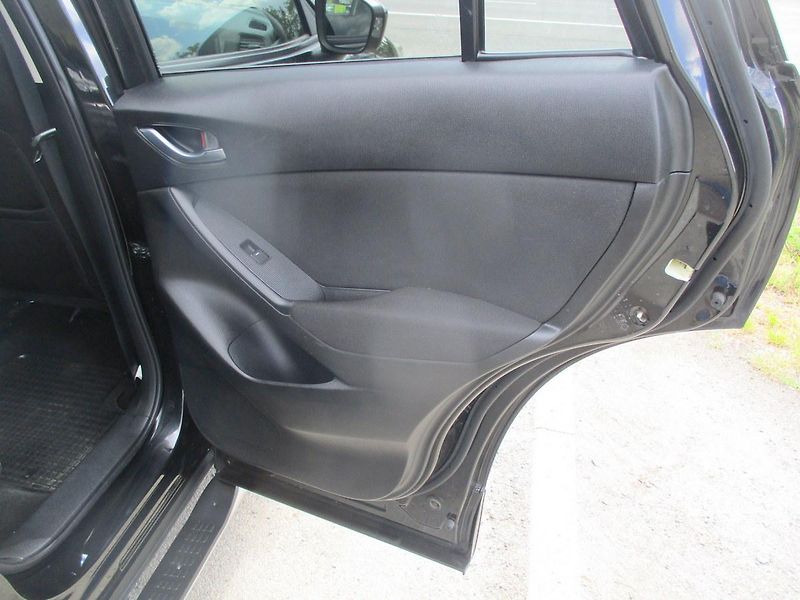 Mazda CX-5 2.0i 121kW*NAVI*VÝHŘEV*TAŽNÉ Z - fotka 31 z 50