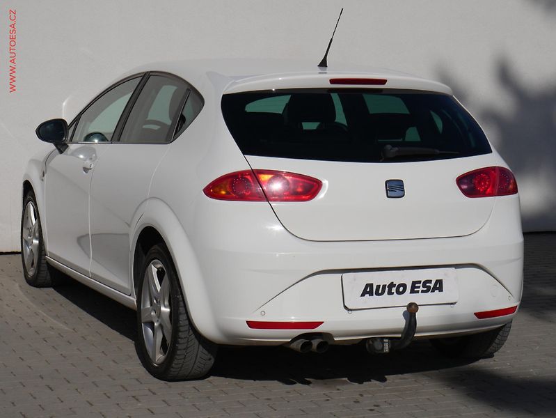 Seat Leon (2009) 2.0TDI, Xenon - fotka 6 z 16