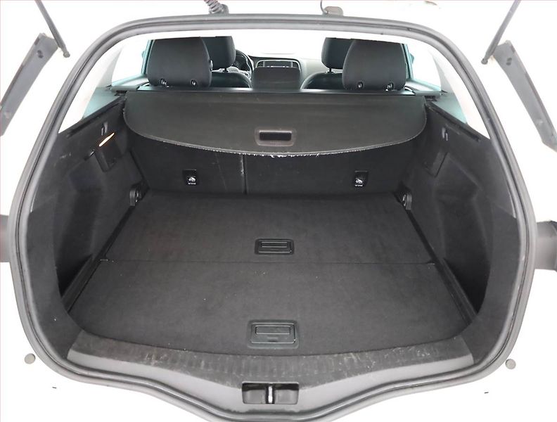 Renault Mégane (2017) 1.2 TCe, Tempomat - fotka 14 z 15