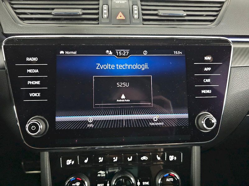 Škoda Superb (2020) 1.5TSI 110kW DSG SPORTLINE NAV - fotka 15 z 28