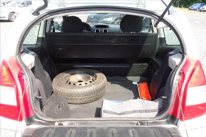Citroën C2 1,1 i, ČR, ENTREPRISE. - fotka 11 z 21
