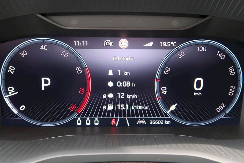 Škoda Karoq (2025) Selection 1,5 TSi / 110 kW DSG - fotka 15 z 32