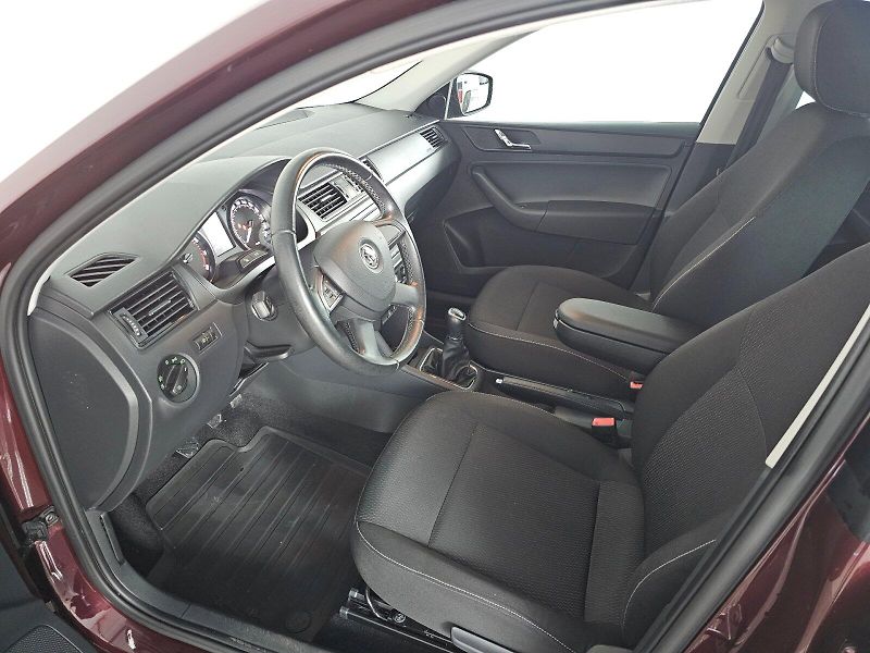 Škoda Rapid (2013) 1.2TSI 63kW AMBITION - fotka 6 z 21