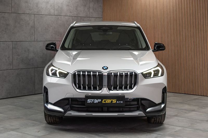 BMW X1 xDrive23d TAŽNÉ*2xKOLA*DPH*ČR* - fotka 3 z 46