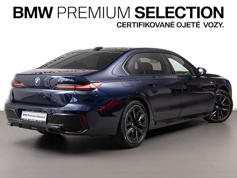 BMW Řada 7 740d xDrive Sedan - fotka 5 z 25