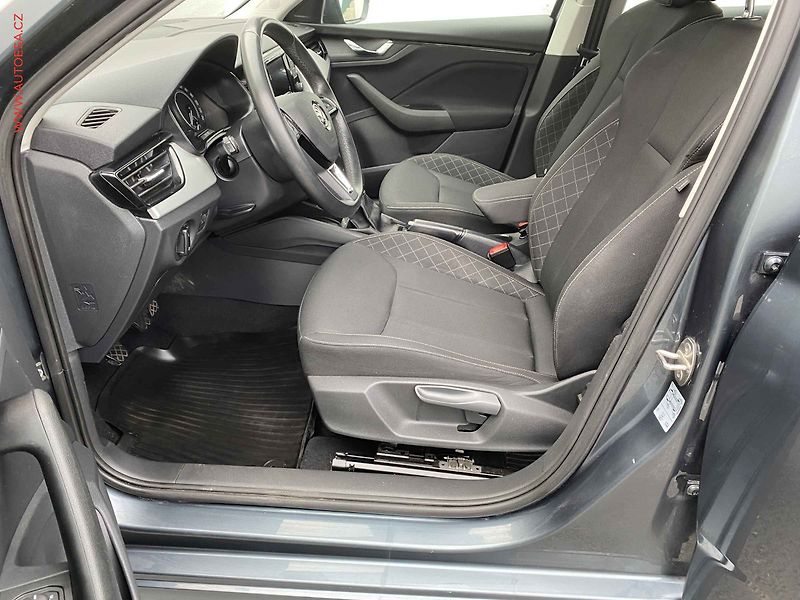 Škoda Kamiq (2020) 1.0 TSi, 1.maj,ČR, Ambition - fotka 9 z 17