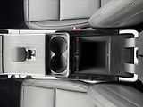 Land Rover Range Rover Velar 2,0 D200 DYNAMIC SE AWD - náhled 27
