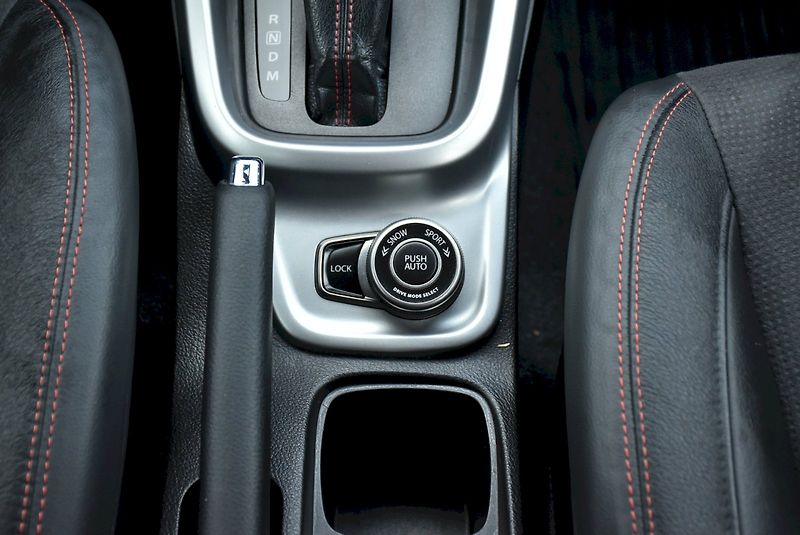 Suzuki Vitara (2017) 1.4 BoosterJet 4x4 automat - fotka 23 z 24