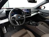 BMW Řada 5 520d xDrive - náhled 11