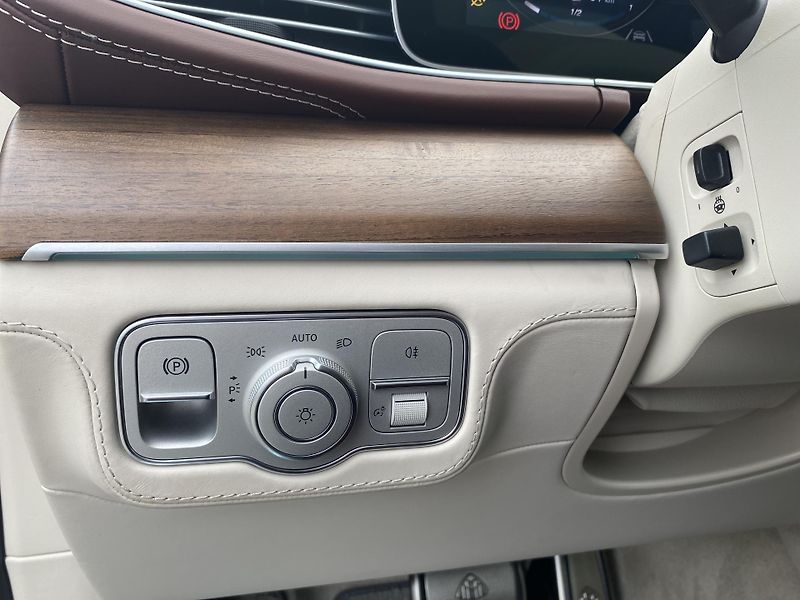 Mercedes-Benz GLS Maybach GLS 600 4M - fotka 26 z 28