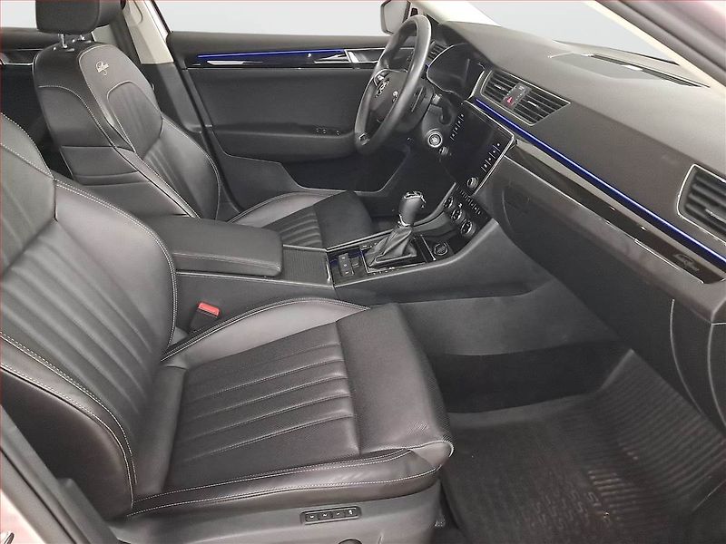 Škoda Superb (2021) Laurin&Klement 2.0 TDI - fotka 9 z 25