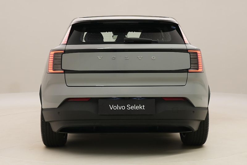 Volvo EX30 PURE ELECTRIC SINGLE PLUS CZ - fotka 12 z 63