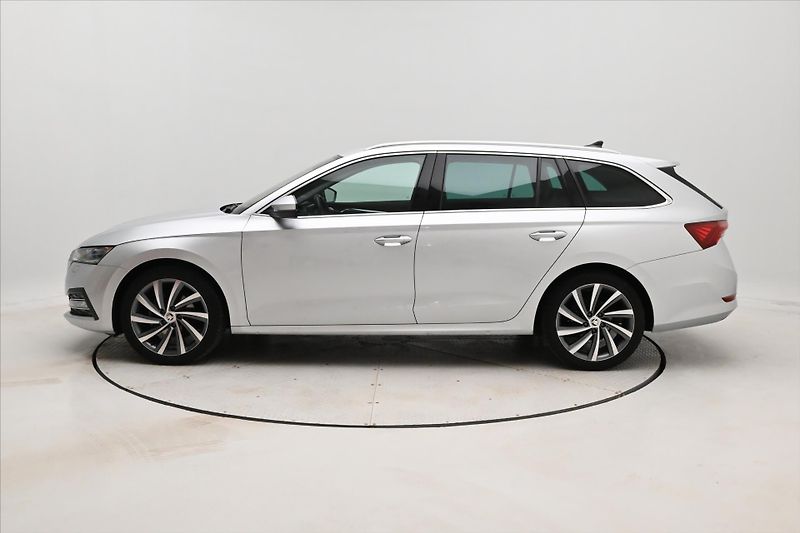 Škoda Octavia 1,5 TSI 110kW Style Manuál Zár - fotka 8 z 32