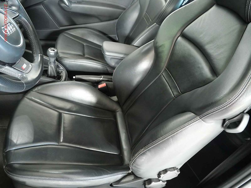 Audi A1 (2011) 1.6TDI, Xenon, kůže - fotka 9 z 17