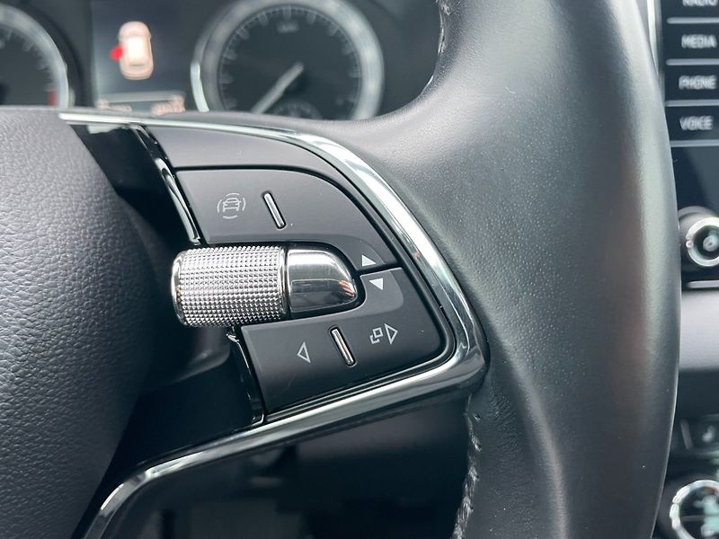 Škoda Karoq (2021) 2.0TDi 4x4! DSG! Style+! ČR! - fotka 26 z 37