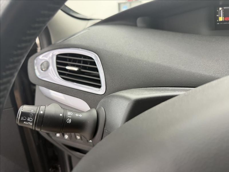 Renault Grand Scénic 1,5 dCi,NAVIGACE,digi.klima,TZ - fotka 21 z 27
