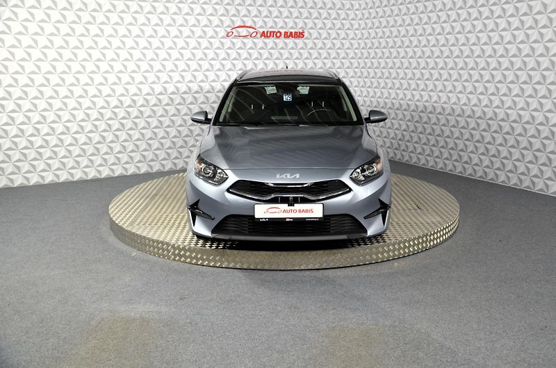 Kia Ceed (2023) SW 1.5 T-GDI 118 Fresh - fotka 2 z 20