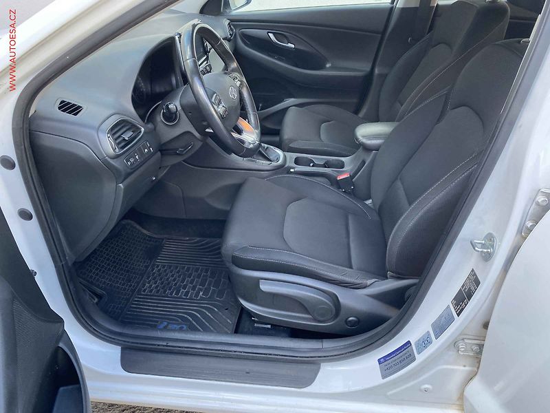 Hyundai i30 (2020) 1.4 T-GDi, 1.maj,ČR, AC - fotka 9 z 15