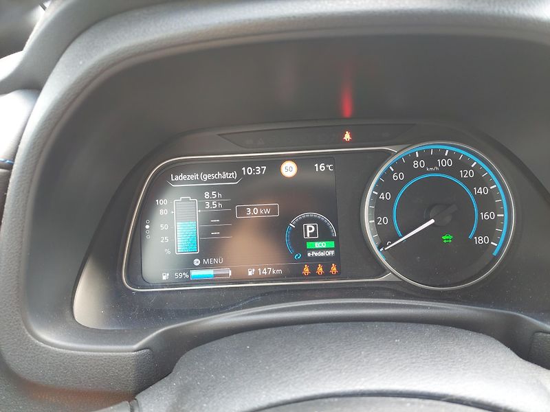 Nissan Leaf (2021) ZE1 N-Connecta  Option-DPH - fotka 13 z 47