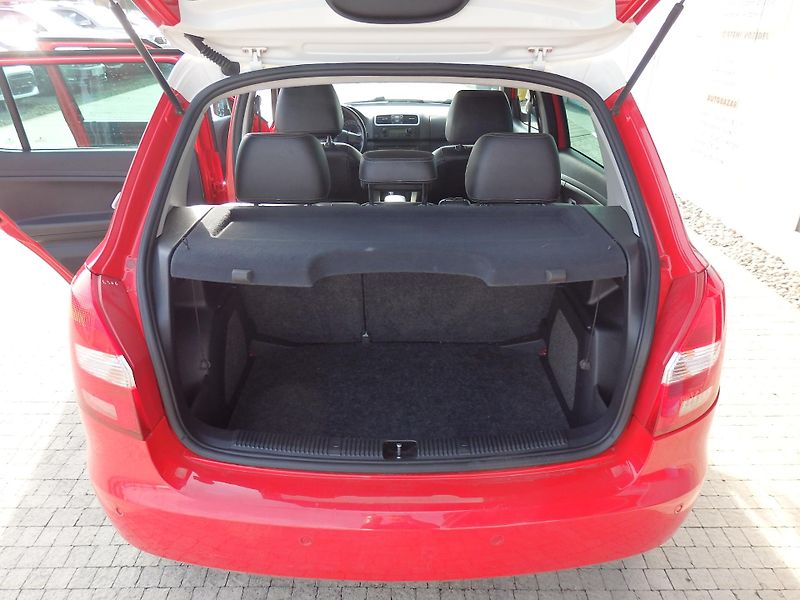 Škoda Fabia 1,4 16V SPORT, DIGI KLIMA, 16´ - fotka 8 z 14