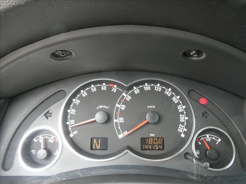 Opel Meriva 1,6 i 77kW AUTOMAT, klima - fotka 21 z 24