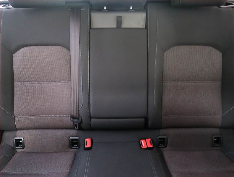 Volkswagen Passat (2017) 2.0 TDI, Automat, Navi - fotka 10 z 20