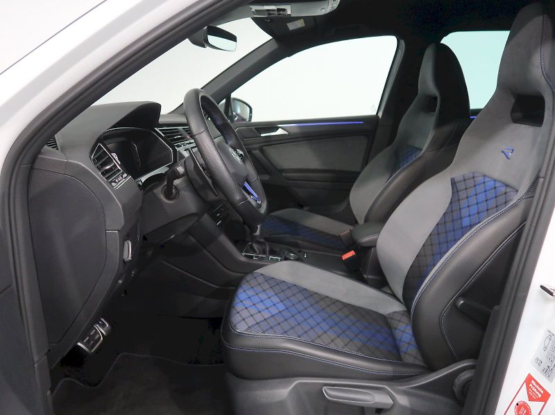 Volkswagen Tiguan (2023) R 2.0TSI 235kW DSG 4x4 - fotka 13 z 38