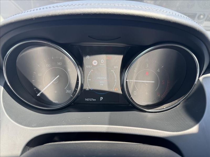 Jaguar E-Pace 2,0 D150 S AWD AT DPH - fotka 17 z 28