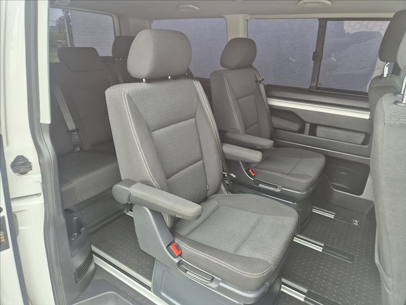 Volkswagen Multivan (2016) 2,0 TDI DSG 110Kw Webasto - fotka 19 z 39