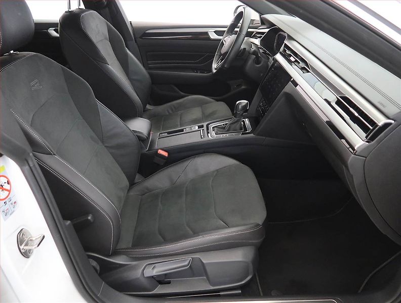 Volkswagen Arteon (2023) 2.0 TDI - fotka 9 z 28