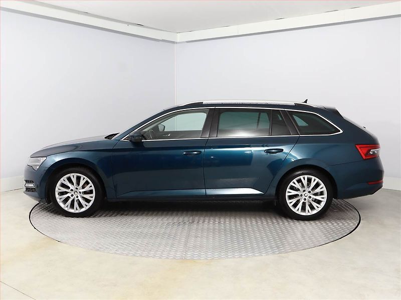 Škoda Superb (2023) Style 2.0 TDI - fotka 3 z 20