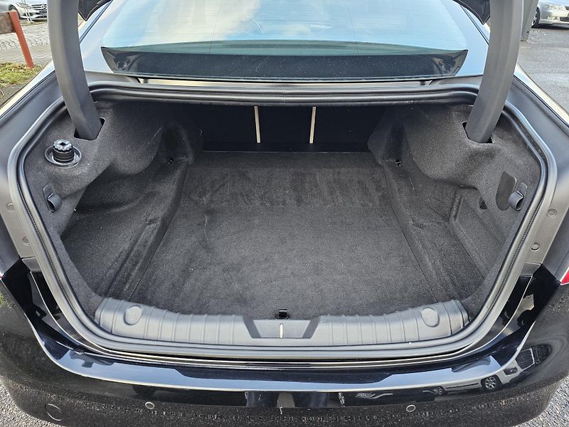 Jaguar XF (2019) 2.0 25D 177kW 2019,VÝHŘEV,KŮŽE - fotka 48 z 50