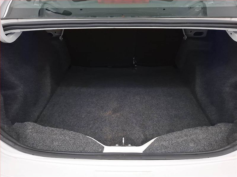 Peugeot 301 (2014) 1.2 VTi, Park. senzory - fotka 13 z 13