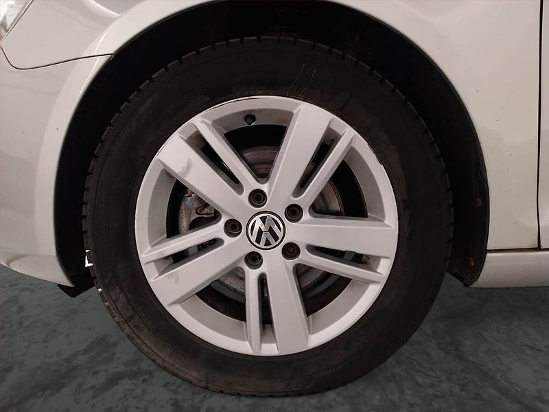 Volkswagen Golf (2013) Comfortline 1.6 TDI - fotka 14 z 20