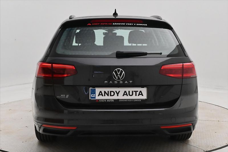 Volkswagen Passat 2,0 TDI 110kW DSG Business Zár - fotka 6 z 25