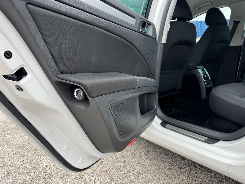 Škoda Superb (2013) 2.0TDi 103 KW 1.Majitel Tažné - fotka 35 z 41