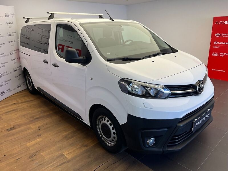 Toyota ProAce 2.0D Professional 9míst L1 - fotka 3 z 29