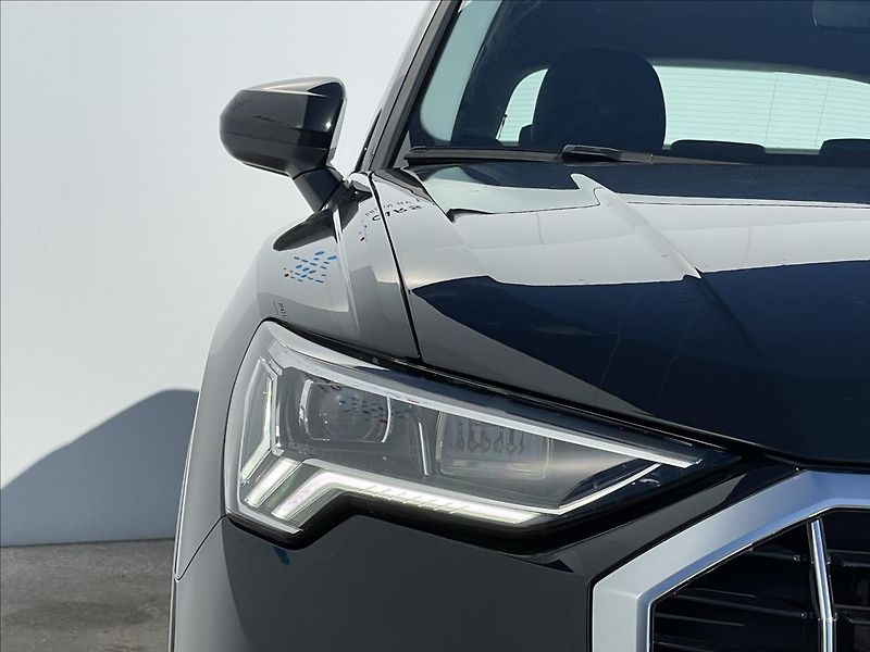 Audi Q3 1,5 35 TFSI S tronic S line LE - fotka 21 z 24