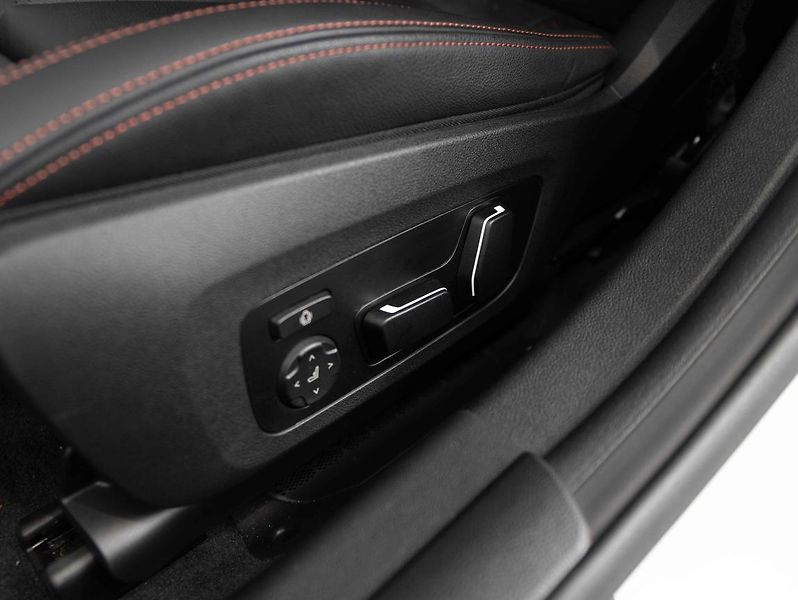 BMW Řada 4 M440i xDrive Gran Coupé - fotka 17 z 20